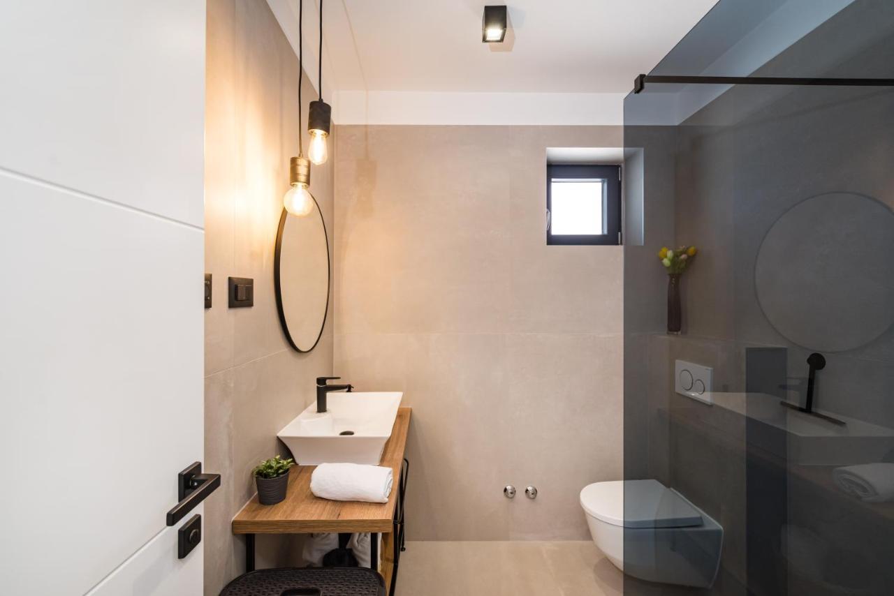 Vila House Vito *
