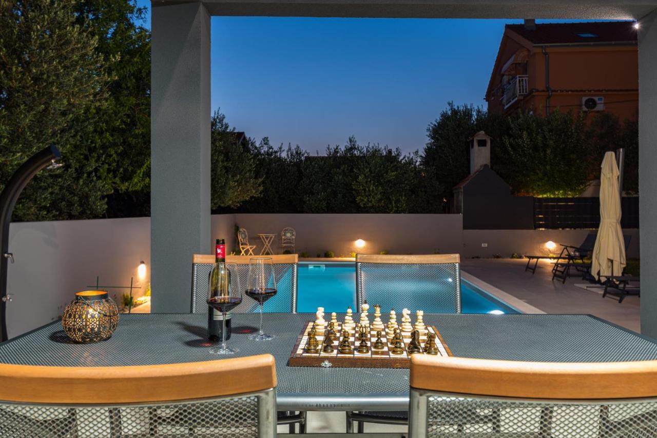 Vila House Vito *