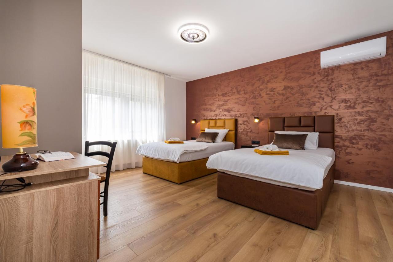 Vila House Vito