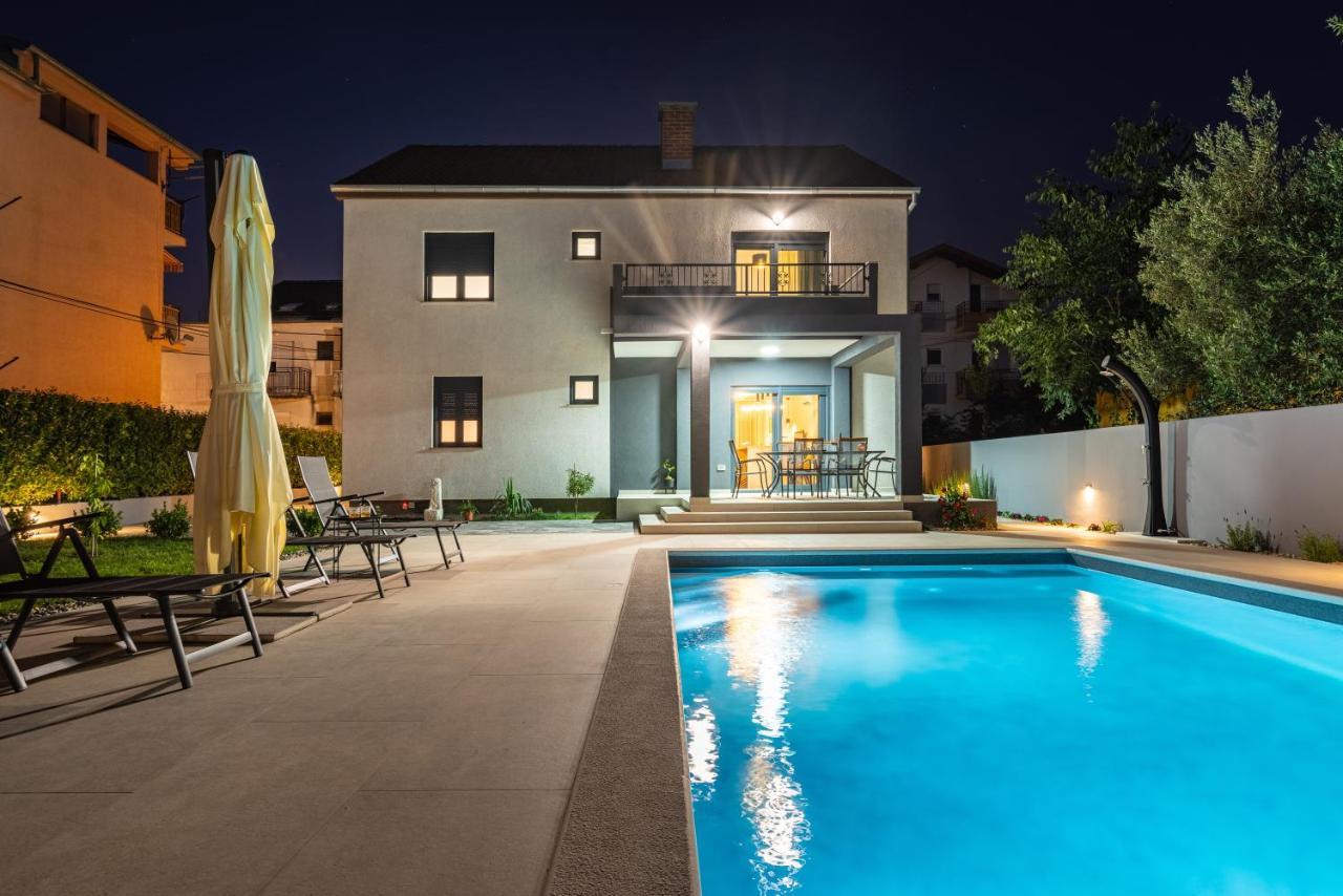 Vila House Vito